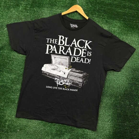 My Chemical Romance The Black Parade is Dead Rock Band T-Shirt Extra Large - Picture 3 of 4